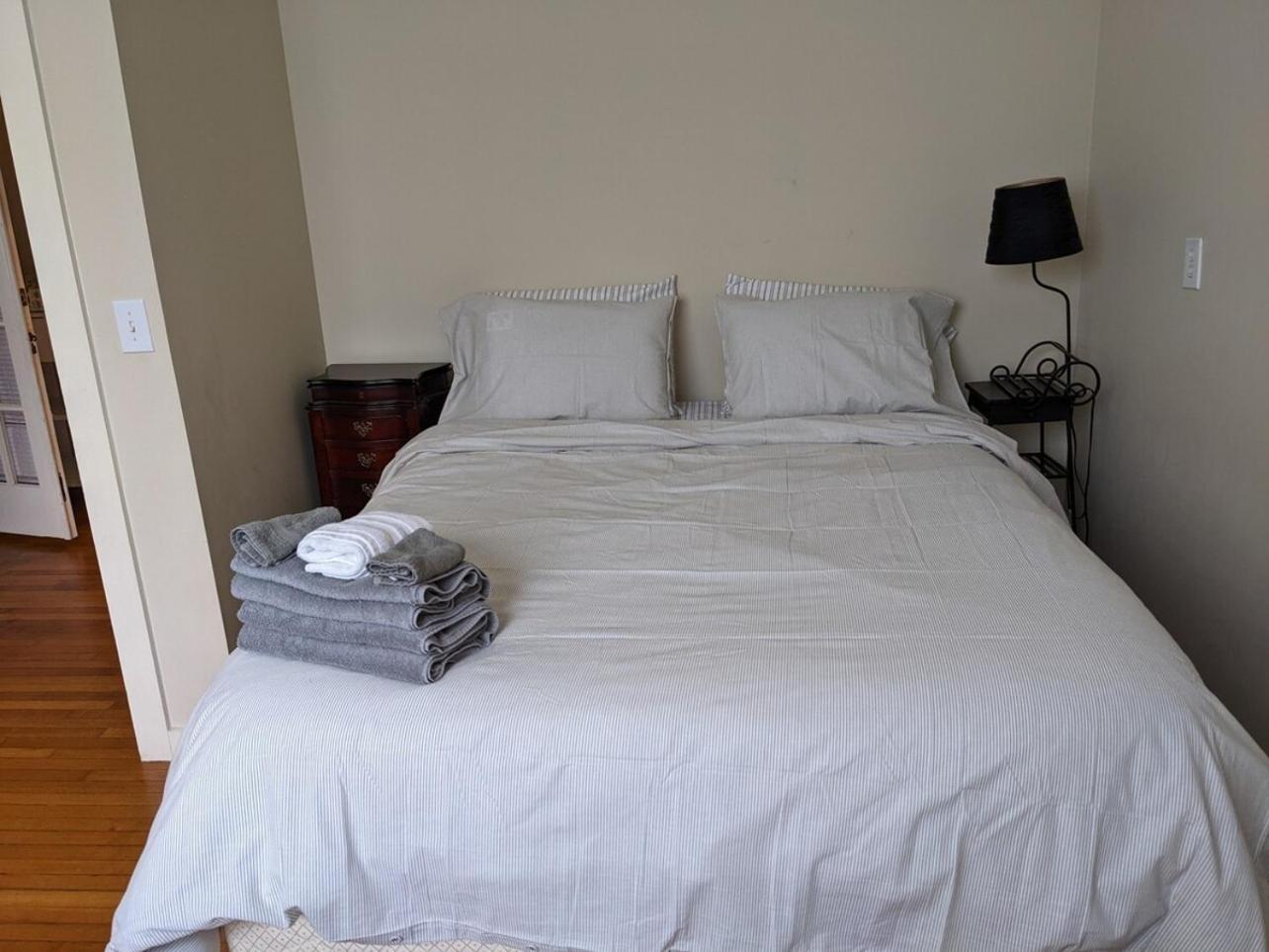 Refresh 3Br Apt New Kitchen! Downtown เดอแรม ภายนอก รูปภาพ