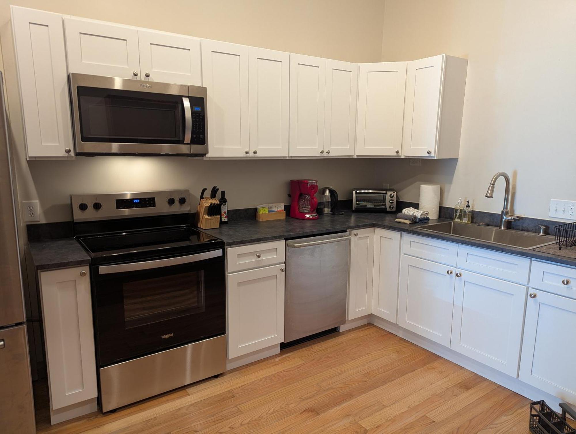 Refresh 3Br Apt New Kitchen! Downtown เดอแรม ภายนอก รูปภาพ
